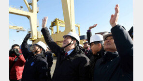 수출액-무역흑자-무역규모 사상 최대… 2014년 ‘트리플 크라운’ 2년연속 달성