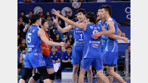 대한항공, 새해 첫 날 웃었다