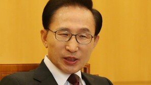 이명박 전 대통령 “4대강 사업, 앞으로 모두 하자 보수하면 된다”