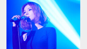 거미, 플투스와 ‘더끌림’ 마무리…‘변신의 아이콘’ 인정