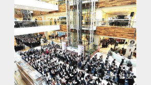 가톨릭학원, 1724명 세례식…한국 가톨릭교회 사상 최대 규모