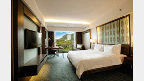 “잉꼬 커플 모십니다”…63스퀘어 사랑의 이벤트