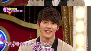 ‘스물’ 김우빈, 아이유에게 "사인 꼭 해주세요” 영상편지...이유가?