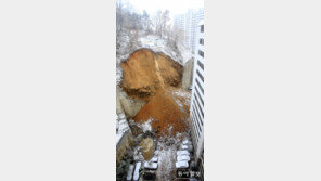 광주 아파트 옹벽 붕괴 조사 관계자 “22년 간 안 무너진 게 신기하다”