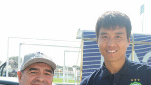 마라도나, 전북 두바이 훈련현장 찾아