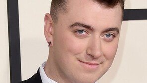 ‘Stay With Me’ 샘 스미스, 그래미 어워드 4관왕… “남자한테 차여 이 음반 나왔다”