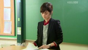 교사 된 것 후회, 10명 중 4명은 다른 직업 가지고파…고충 들어보니? ‘심각하네’