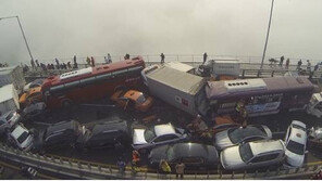 영종대교 106중 추돌사고, ‘역대 최악’ 오명…관광버스-승용차가 1차원인?