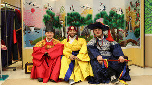 한국관광공사 설명절 관광객 문화체험 진행