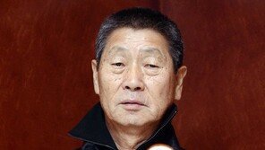 김성근의 실험 “정근우가 유격수 볼 수도 있어”