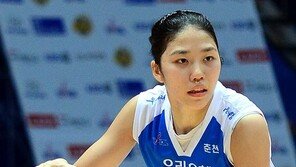 이승아 부상 공백…우리은행 식스맨으로 버틴다