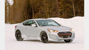 V8엔진 탑재한 신형 ‘제네시스 쿠페’ 유럽 스파이샷 