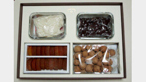 朴대통령 설 선물은 떡국 떡 - 곶감 - 호두 세트