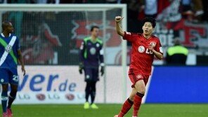 손흥민 ‘10분 해트트릭’, 분데스리가 득점 순위 9위 올라…팀은 아쉽게 패