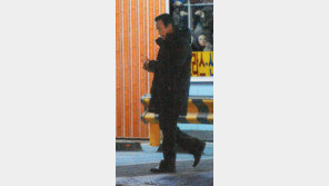 與 “더는 못미뤄” 155명 총동원령… 野 “자진사퇴가 최선”