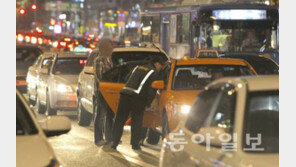 서울 심야택시 5000대 투입, 반드시 운행해야… 승차거부 해법될까?
