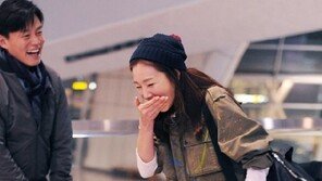 최지우, ‘꽃보다 할배’ 합류… ‘서지니’, 기쁨의 ‘보조개 웃음’