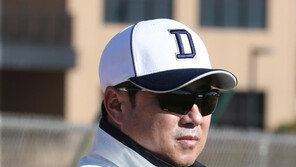 두산 김태형 감독 “실전 통해 마운드 밑그림”