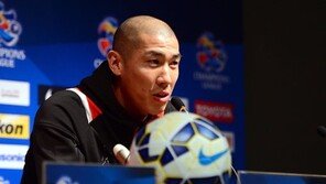 “메시와 같은 선수가 돼라” 손흥민 응원하는 차두리