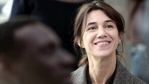 부모님과 ‘쎄시봉’… 조카와 ‘스폰지밥 3D’…