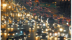 꼬리문 귀성행렬