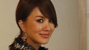 ‘슈퍼맨이 돌아왔다’ 엄정화, 섹시퀸? 알고보니 조카바보…‘시크+도도’ 인증샷? 