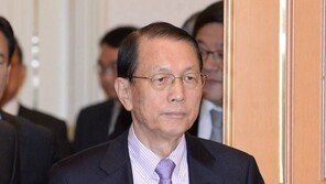 김기춘 비서실장 “박 대통령 잘 보필해달라” 신신당부