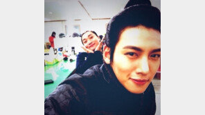 ‘힐러’ 지창욱, 군입대 언급 “군대는 대한민국 남자라면 누구나 가는 곳”