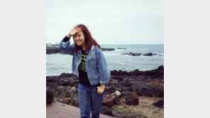 ‘둘째 임신’ 소유진, 제주도서 ‘청청패션’… “남다른 센스”