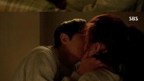 이준 고아성, 뜨거운 키스에 베드신까지… 공중파 맞아?