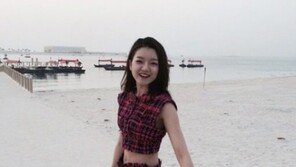 ‘풍문’ 이준 상대역 고아성, 두바이서 찍은 사진 보니…‘허리가 한 줌’ 개미허리 인증 