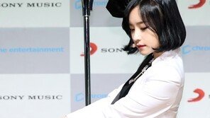 단발머리 지나, 뇌염 판정… 소속사 “연예 활동 부담, 팀 해체”