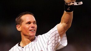 [ML 명예의전당 스타탐구] 휴스턴 한 팀서만 3000안타 ‘의리의 사나이’