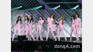 8인조 소녀시대 “국내 컴백? 5월에 만나요”