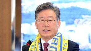 이재명 성남시장 “올핸 축구전용경기장 리모델링 착수”