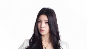 니엘 ‘못된 여자’ 무대 유승옥, ‘철권7’ 화보 보니…‘육감적 S라인’