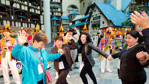 롯데월드, 소외계층에 사랑 배달… 사회공헌도 ‘FUN’ 