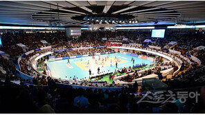 V리그 다음 시즌부터 바뀌는 룰, 네트 어디를 건드려도 ‘네트터치’