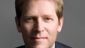 카니 전 백악관 대변인, 정치평론가 변신 이어 ‘아마존’으로 이직