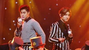 일본 데뷔 10주년 ‘동방신기’… 티켓 구하기 힘든 가수 톱10