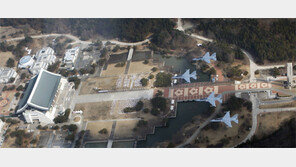 첫 국산전투기 FA-50 3·1절 기념비행