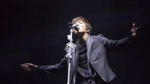 정용화의 ‘원 파인 데이’, 솔로-밴드 역량 보여준 라이브