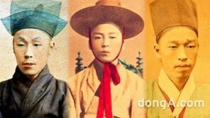 구한말 개화파 김옥균·서재필·박영효 채색사진 발견… 훈훈한 청년들 모습 ‘화제’