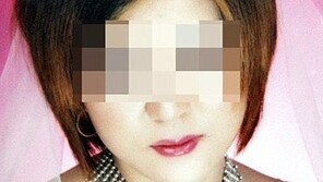 미모의 女 간첩 출신 원정화, 딸 학대혐의로 불구속 기소