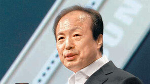 갤럭시 S6  공개 , 역대 최고 수준 카메라 장착…세계 최초 14나노 공정 적용