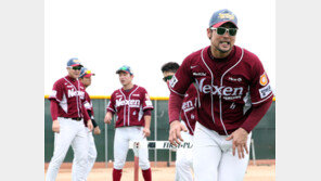 스위치히터 컴백 서동욱, 진짜 넥센 옷 입다