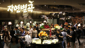 한식뷔페 열풍 ‘달라야 산다’