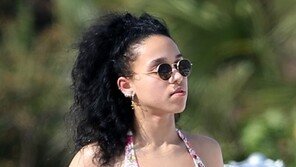 로버트 패틴슨 트위그스와 약혼 “둘의 관계 음악이 큰 부분 차지”