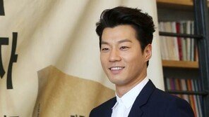 이천희, 에세이집 ‘가구 만드는 남자’ 출판… 가구에 빠진 이유는 키 때문