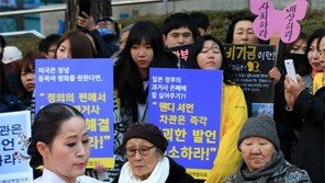 춤사위로 위안부 할머니들 위로